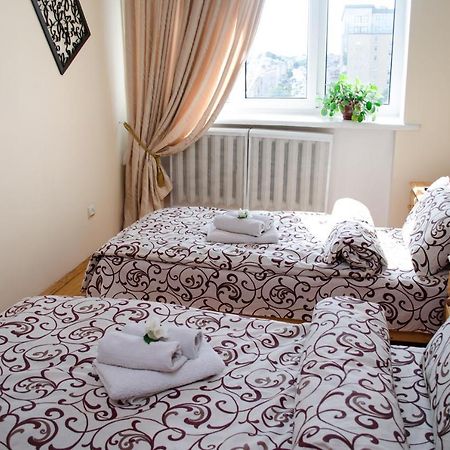 Babylon Apartments Ρίβνε Εξωτερικό φωτογραφία