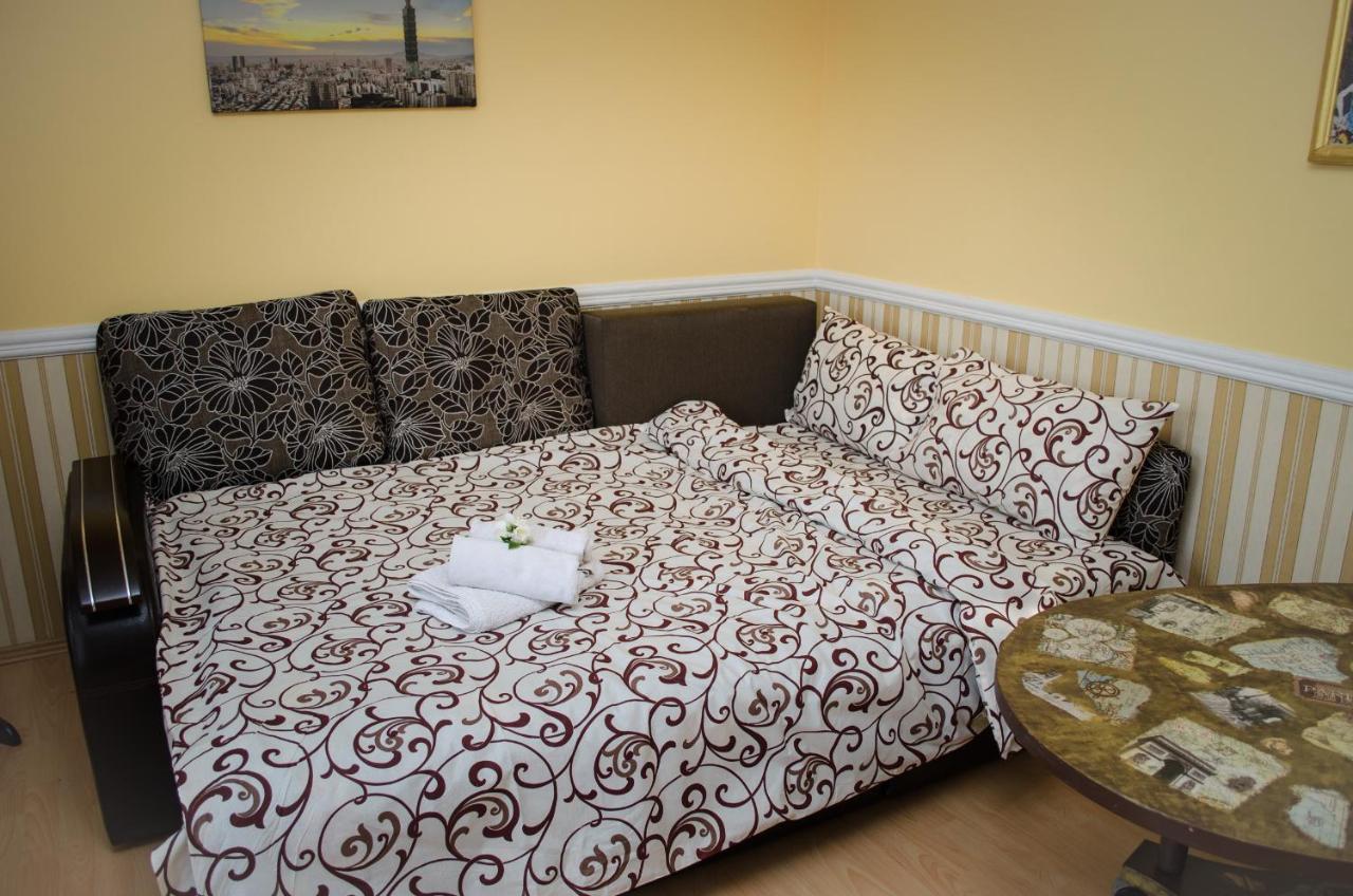 Babylon Apartments Ρίβνε Εξωτερικό φωτογραφία