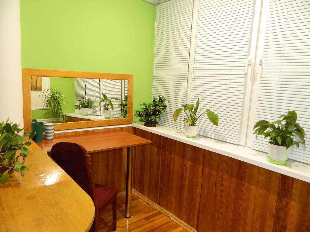 Babylon Apartments Ρίβνε Δωμάτιο φωτογραφία