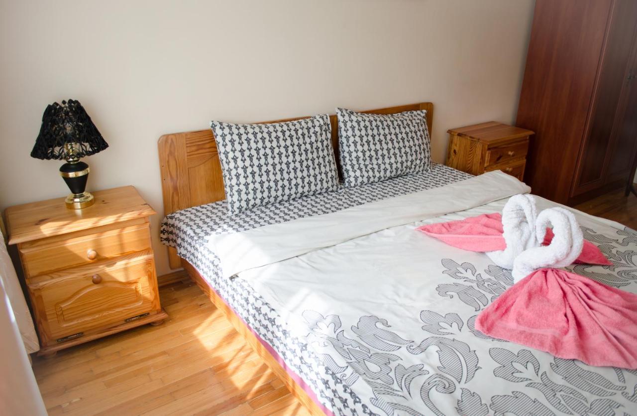 Babylon Apartments Ρίβνε Εξωτερικό φωτογραφία