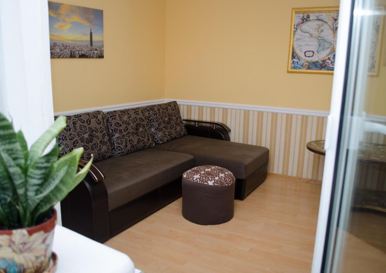 Babylon Apartments Ρίβνε Εξωτερικό φωτογραφία