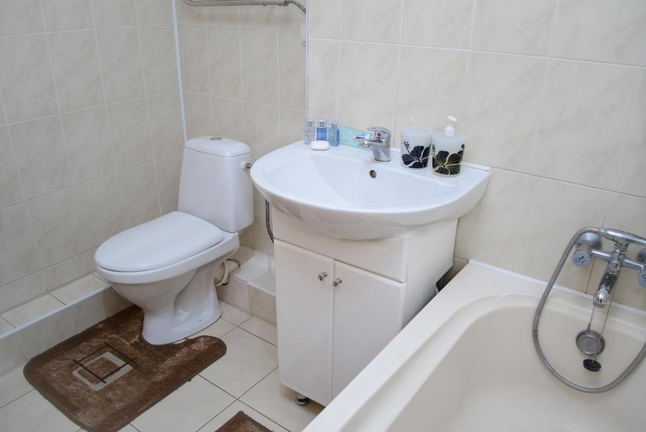 Babylon Apartments Ρίβνε Εξωτερικό φωτογραφία